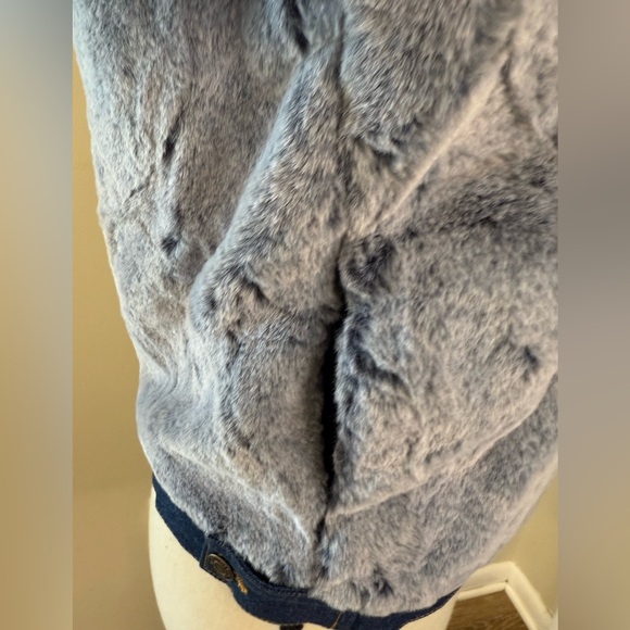 Mebon faux fur denim style coat plush blue outerwear white collar denim trim SM - Picture 3 of 11